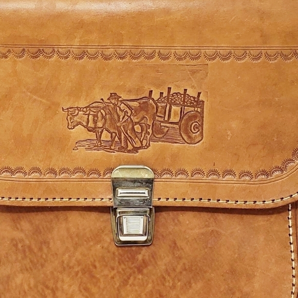 Tooled leather purse - Picture 2 of 7